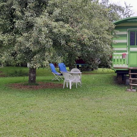 Roulotte Verte Pouilly-sur-Vingeanne Dış mekan fotoğraf